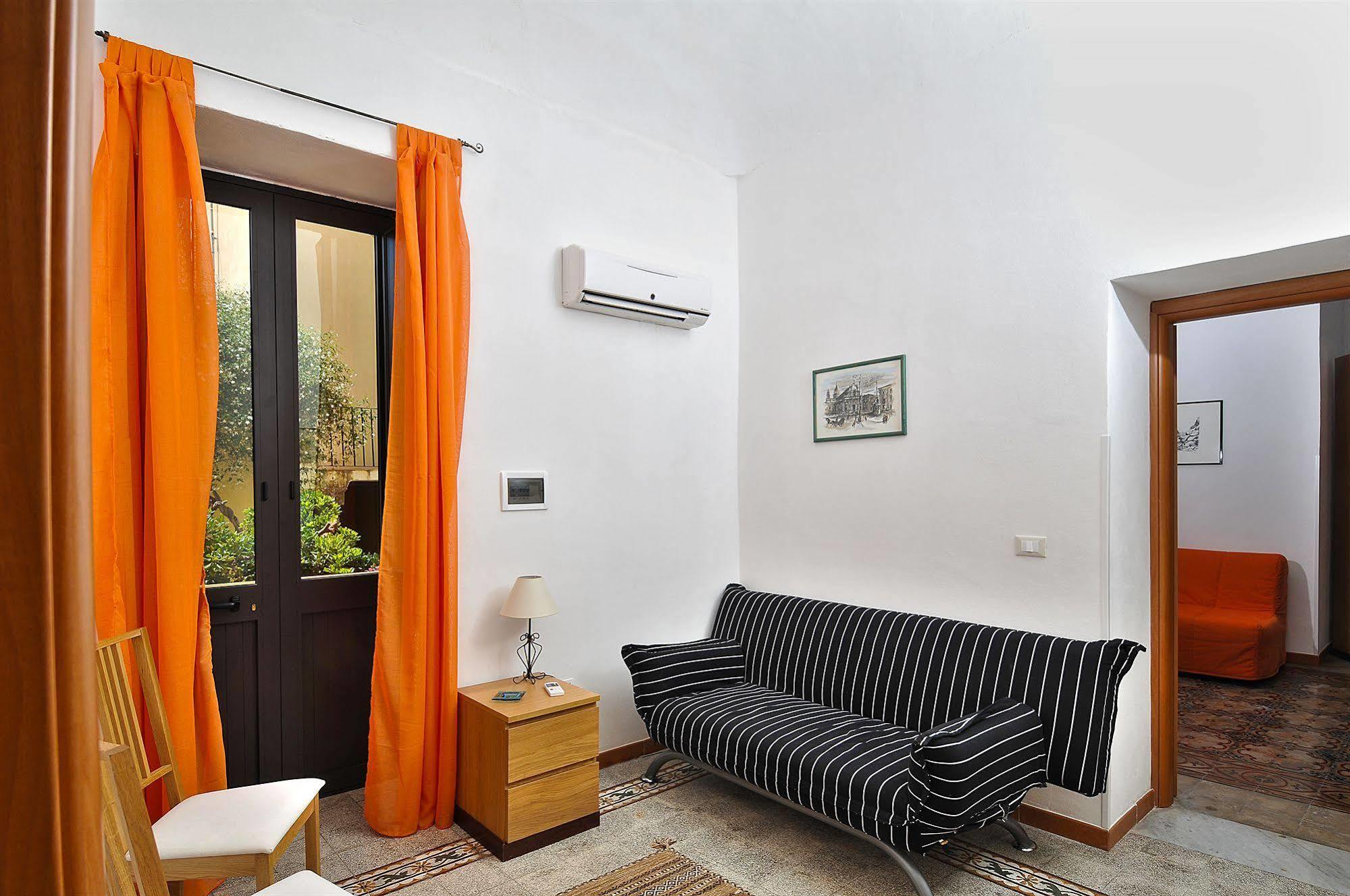 Il Giardino Del Barocco Bed & Breakfast Noto Exterior photo